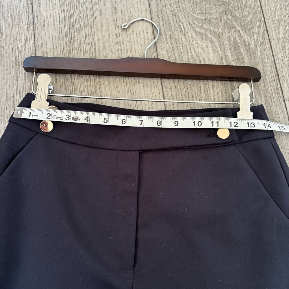 H&M shorts in high waisted navy. EUC with pockets and silver tone button detail. - Picture 6 of 9